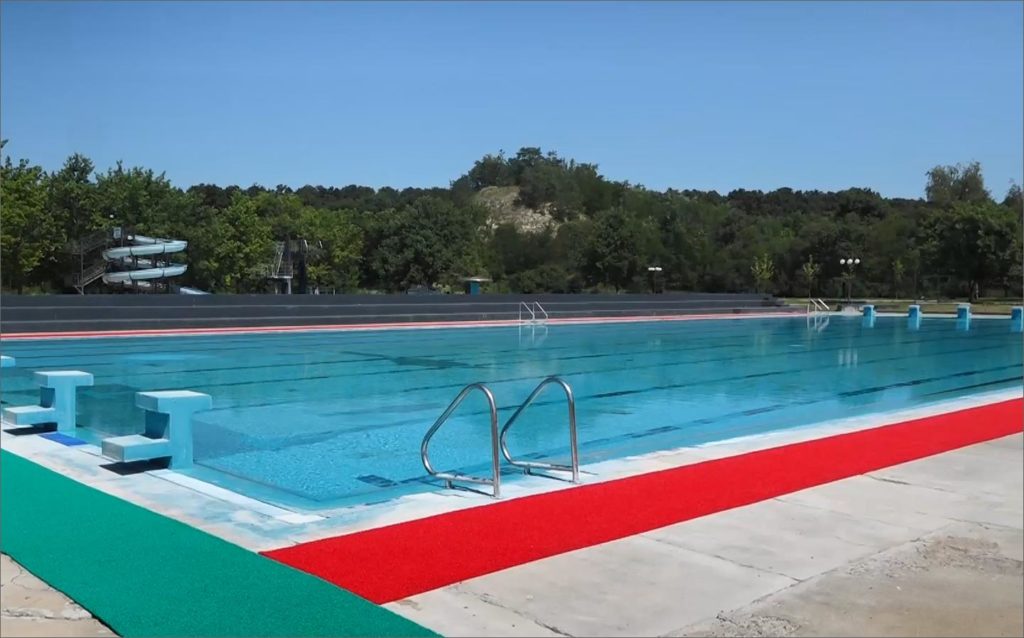 Olimpijski bazen u Banji Junaković
