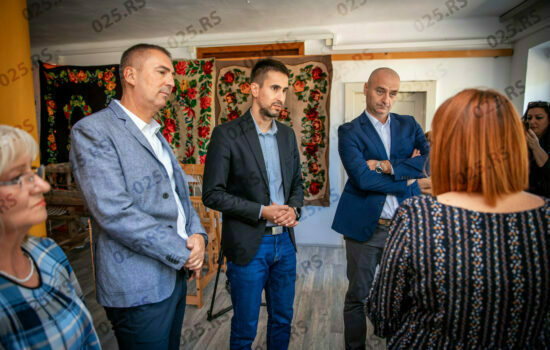 Dr Nenad Ivanišević u poseti Udruženju "Staparska ruža"