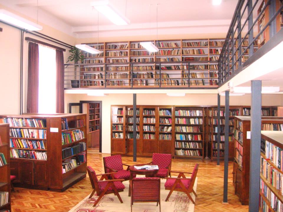 Biblioteka - Apatin