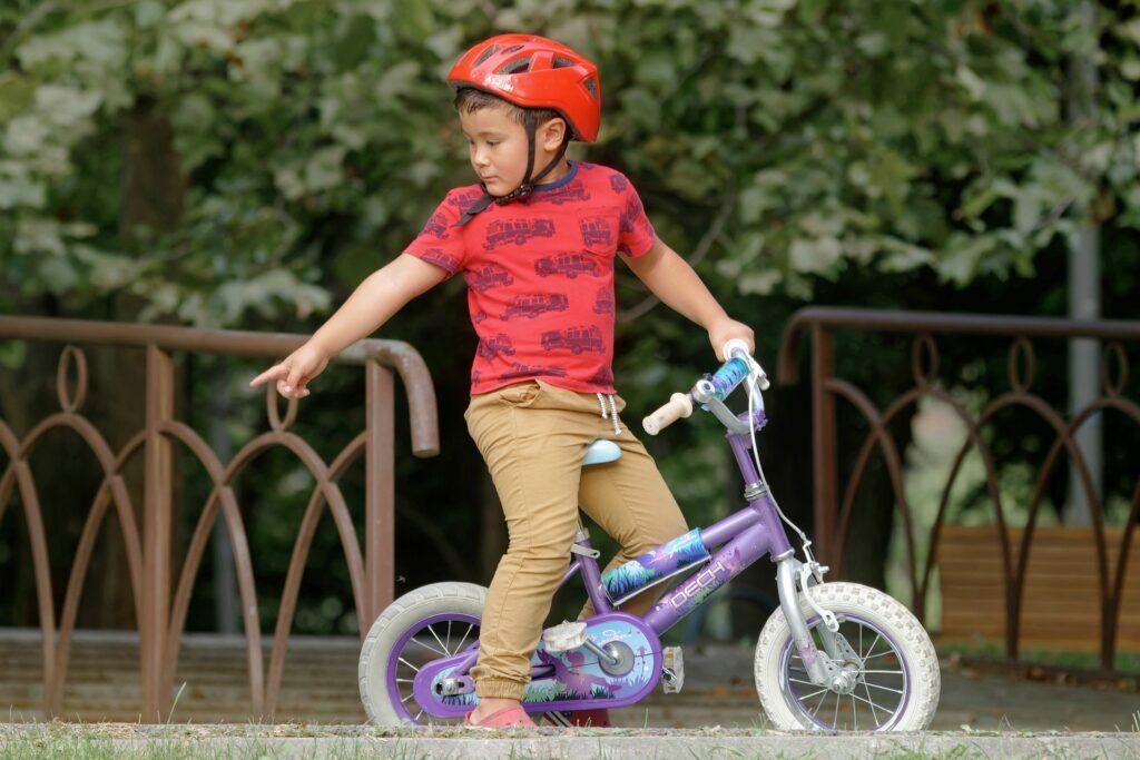 Dete na biciklu