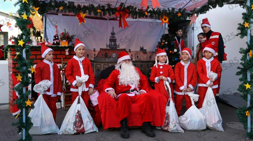 Deda Mraz i pomoćnici