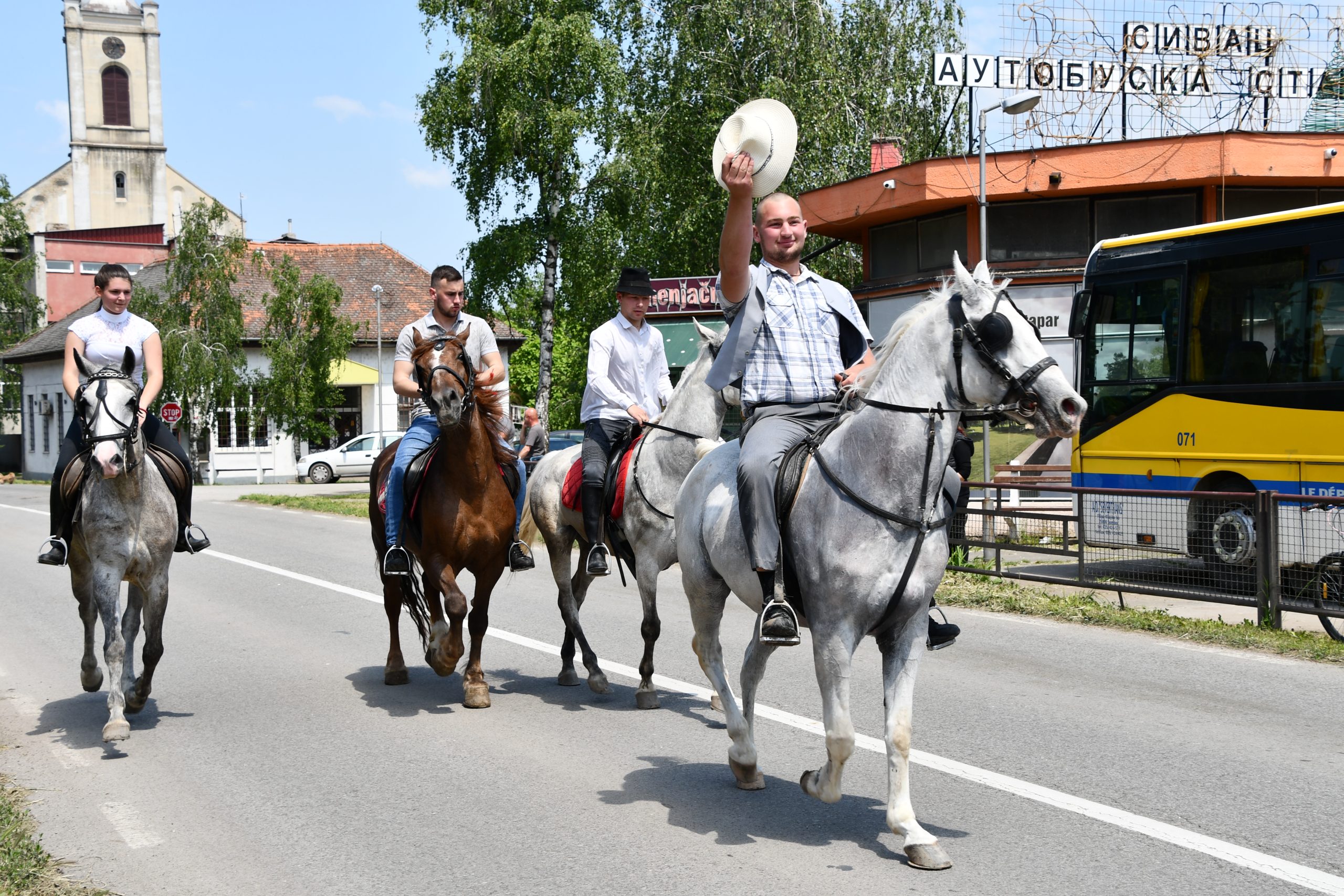 Parada zaprega i jahača