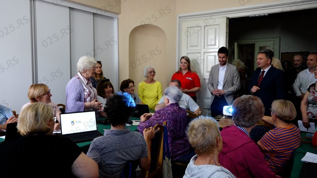 Sombor - karavan Digitalna ekspedicija, poseta Gradskom udruženju penzionera