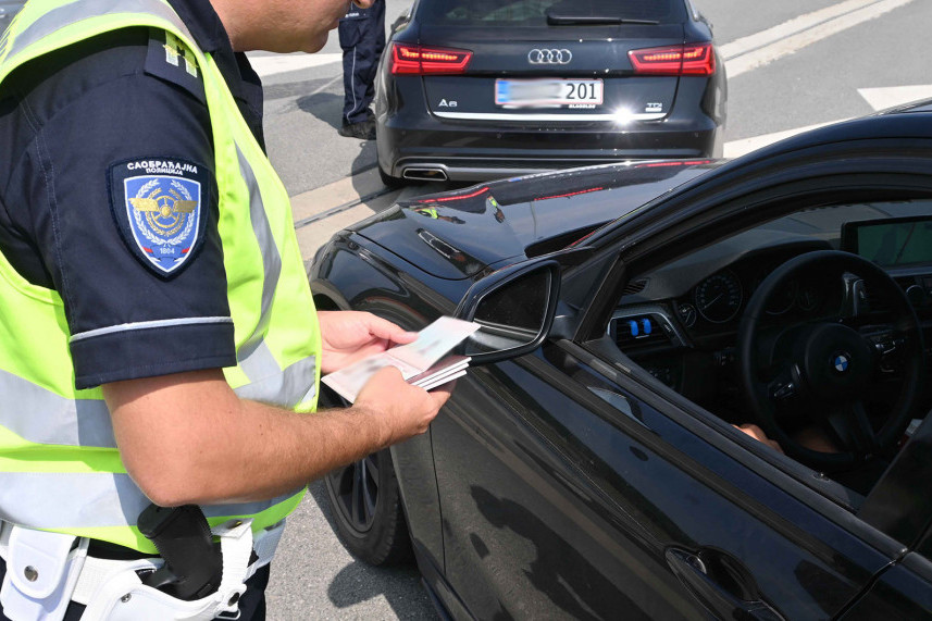 Kontrola saobracajne policije