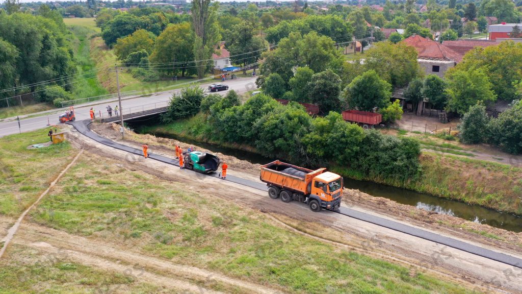 (VIDEO) Završena izgradnja pešačke staze na teritoriji MZ „Gornja Varoš“ 4