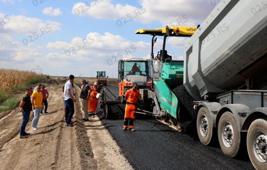 (VIDEO) Završeni radovi na asfaltiranju deonice Kljajićevo-Telečka 4