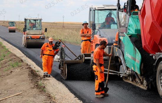 (VIDEO) Završeni radovi na asfaltiranju deonice Kljajićevo-Telečka 1