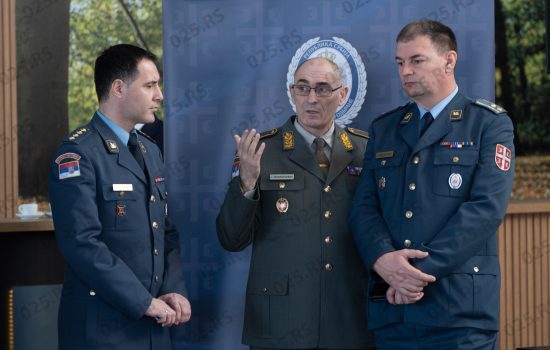 Selaković i Vučević u Apatinu uručili Boračke spomenice 1
