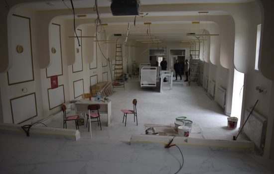 Odžaci: Nikolić obišao radove na rekonstrukciji objekta Kulturnog centra 