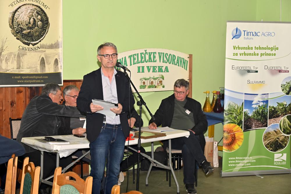 Održana skupštinska sednica Udruženja vinogradara i voćara u Crvenki