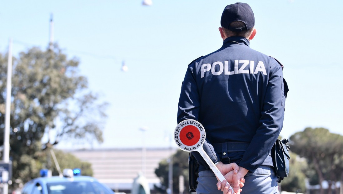 Policija Italija