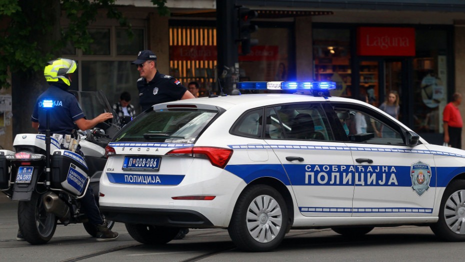 policija