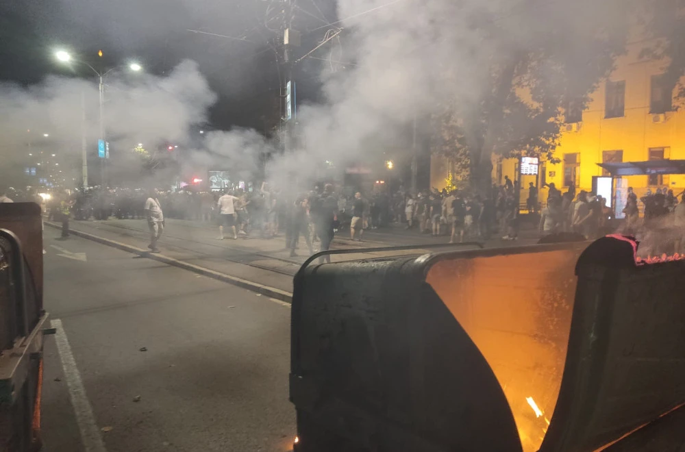 PROTESTI U SRBIJI I GRUZIJI PRAVLJENI PO ISTOM RECEPTU
