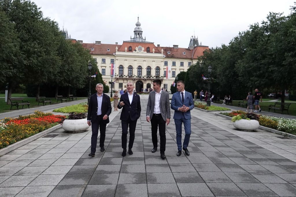 (FOTO) Više od 150 dela na Slikarskoj koloniji „Elan 2025“