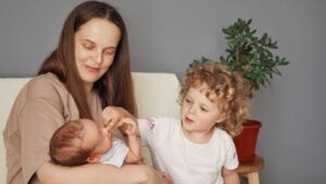 Deca starijih roditelja imaju jednu važnu prednost: Ljudi ih često kritikuju, ali ovo ne znaju