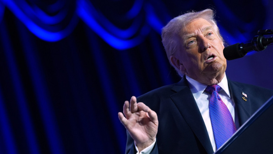 Blumberg: Tramp razmatra izlazak iz trgovinskog sporazuma SAD, Kanade i Meksika