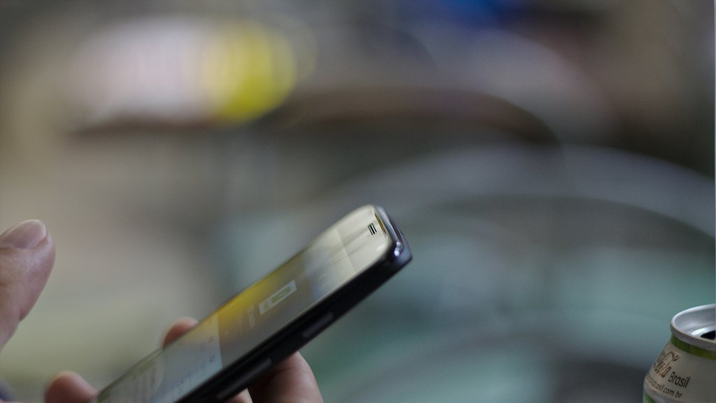 AI prevara putem telefona: Kloniranje glasova postaje sve veći bezbednosni izazov
