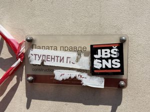 BLOKADERSKI FRONT PUCA IZNUTRA: Zaboravili protiv koga su krenuli, sada ratuju jedni protiv drugih