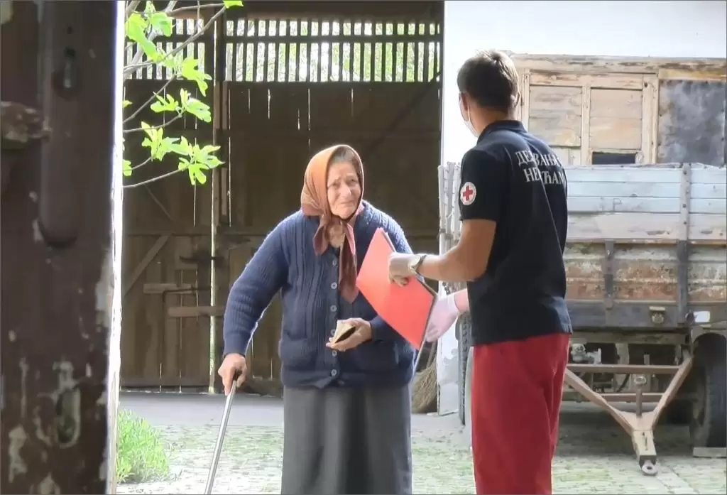 Penzionerka i voolonter