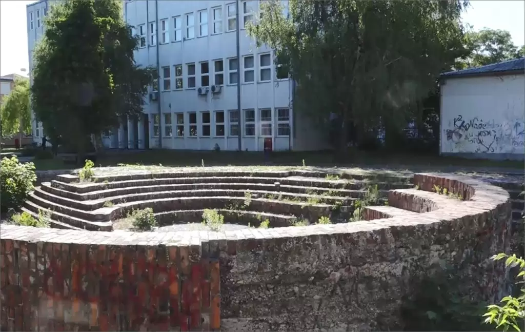 Rekonstrukcija amfiteatra