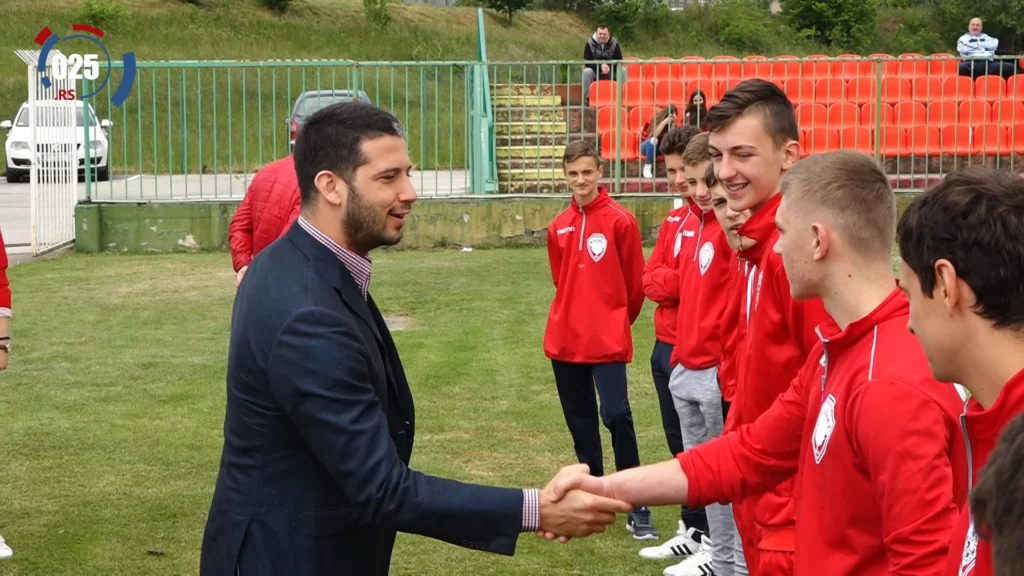 Ministar sporta i državni sekretar za sport u poseti Apatinu