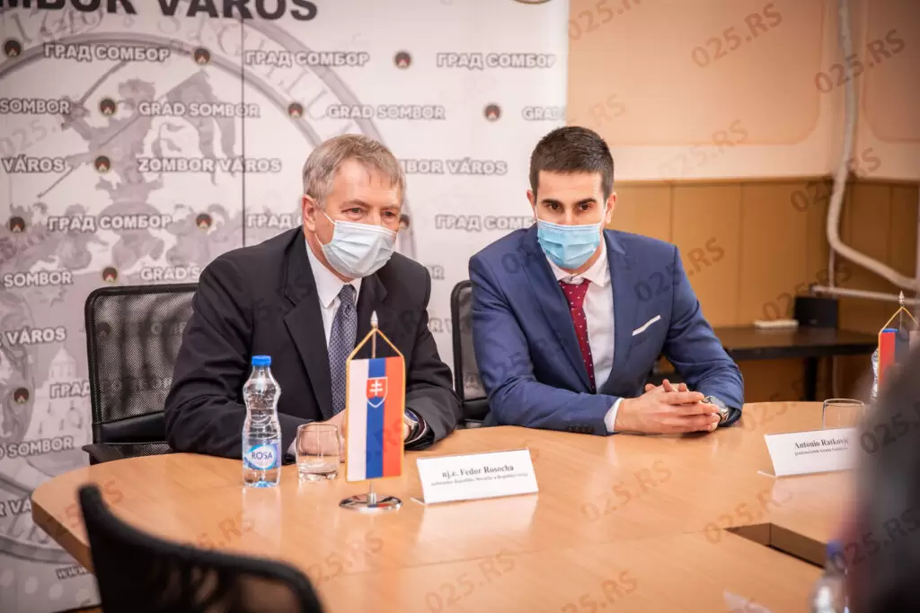 Gradonacelnik sa ambasadorom