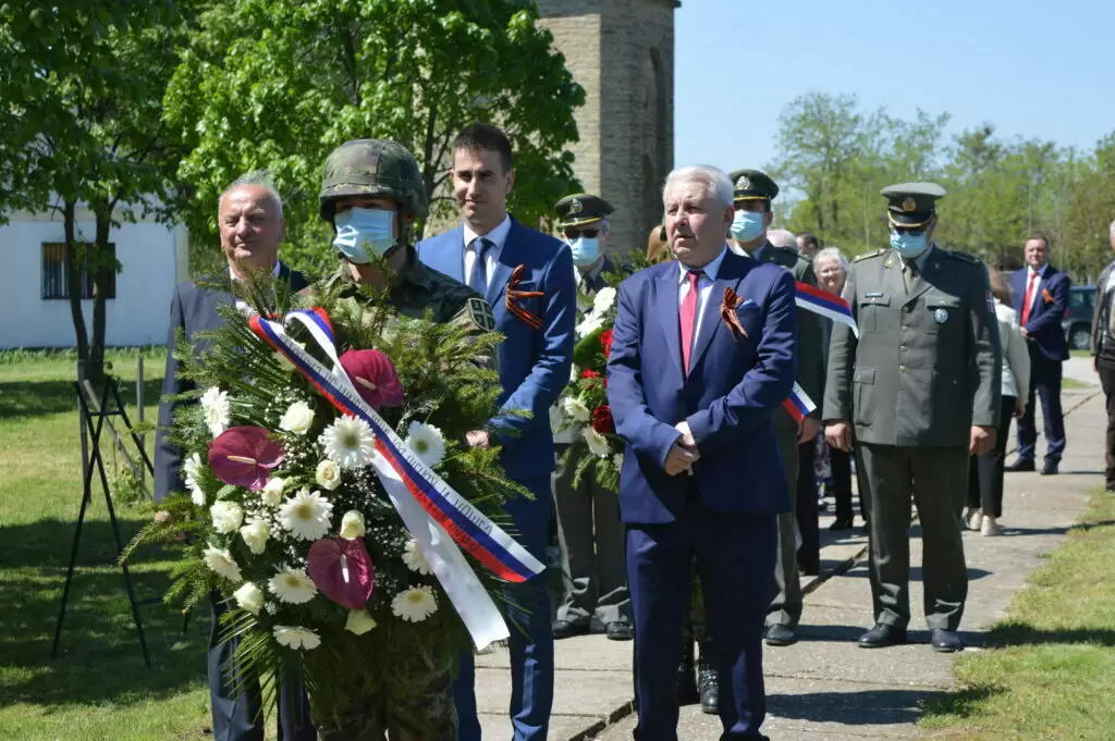 Polaganje venaca