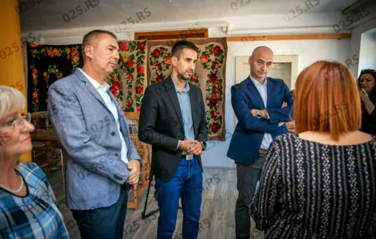 Dr Nenad Ivanišević u poseti Udruženju &quot;Staparska ruža&quot;