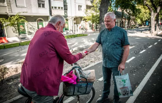 Podela svetla biciklistima