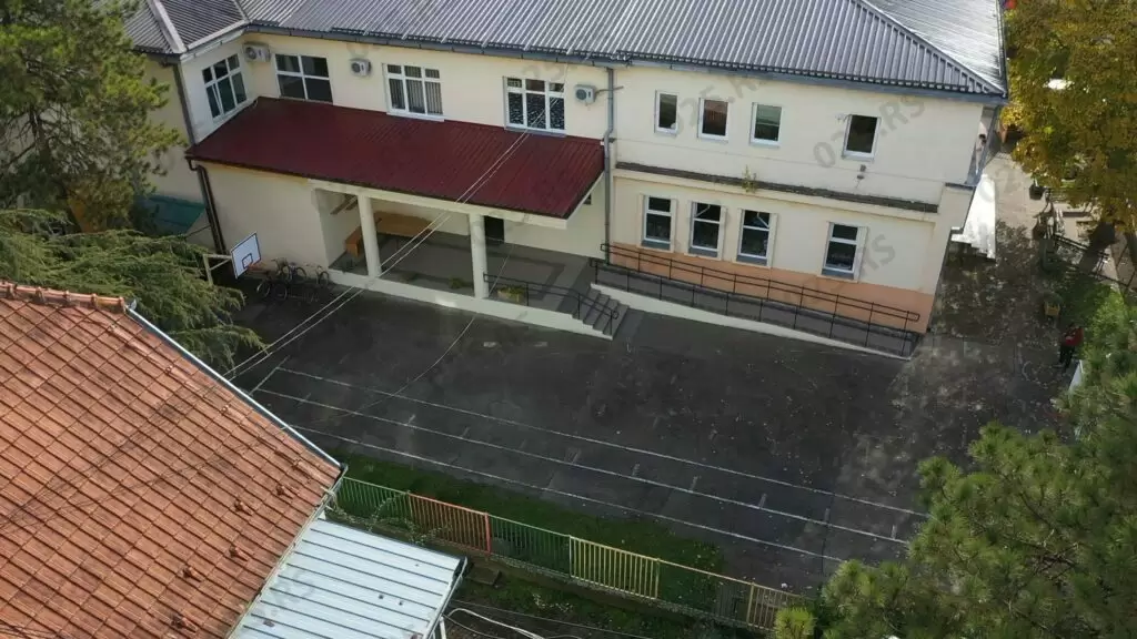 Škola