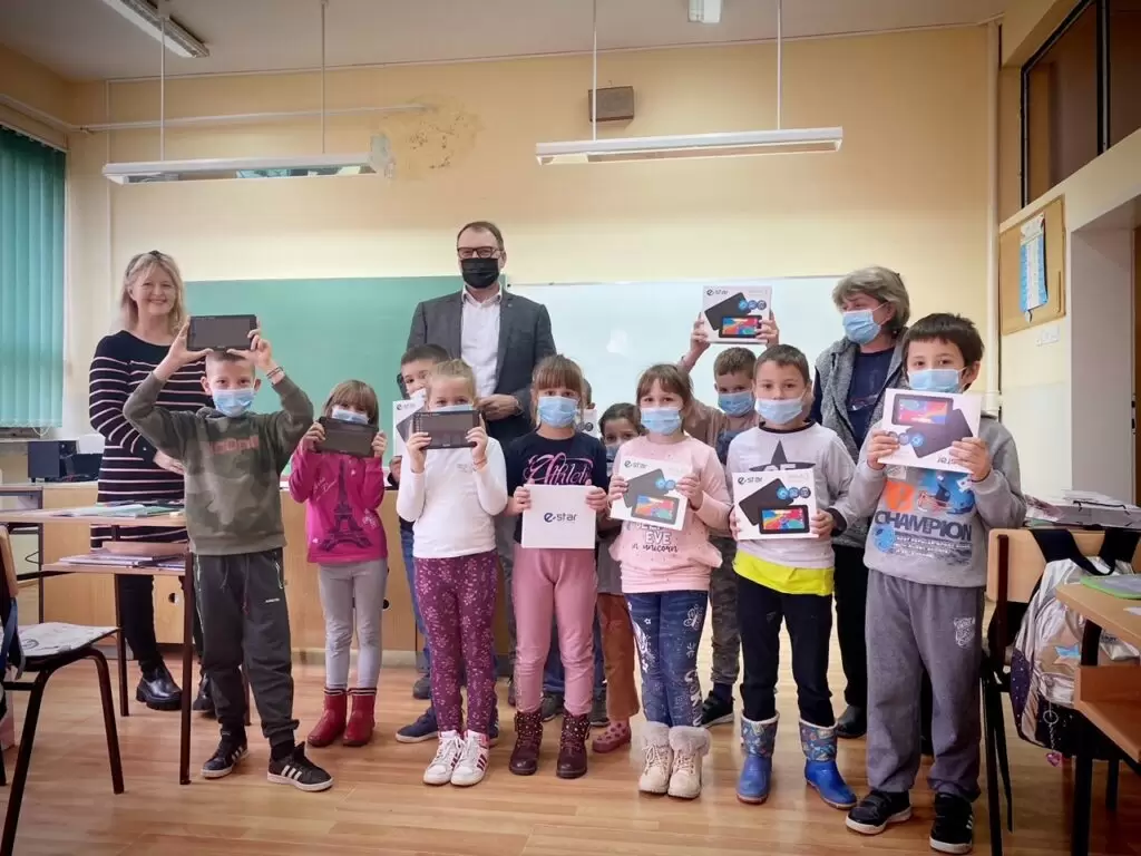 Deca i pokloni