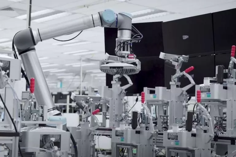 Robot