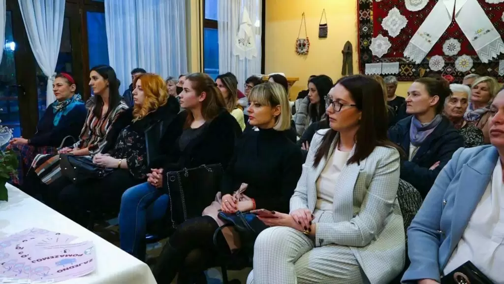 Prisutne žene