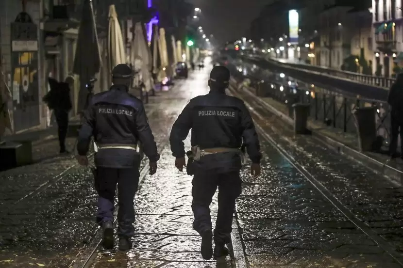 policija