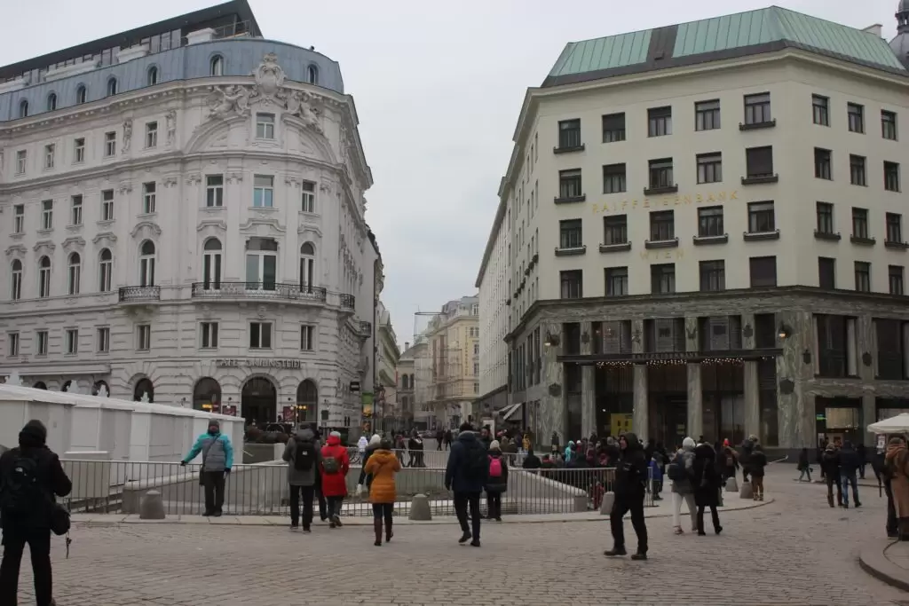 Austrija