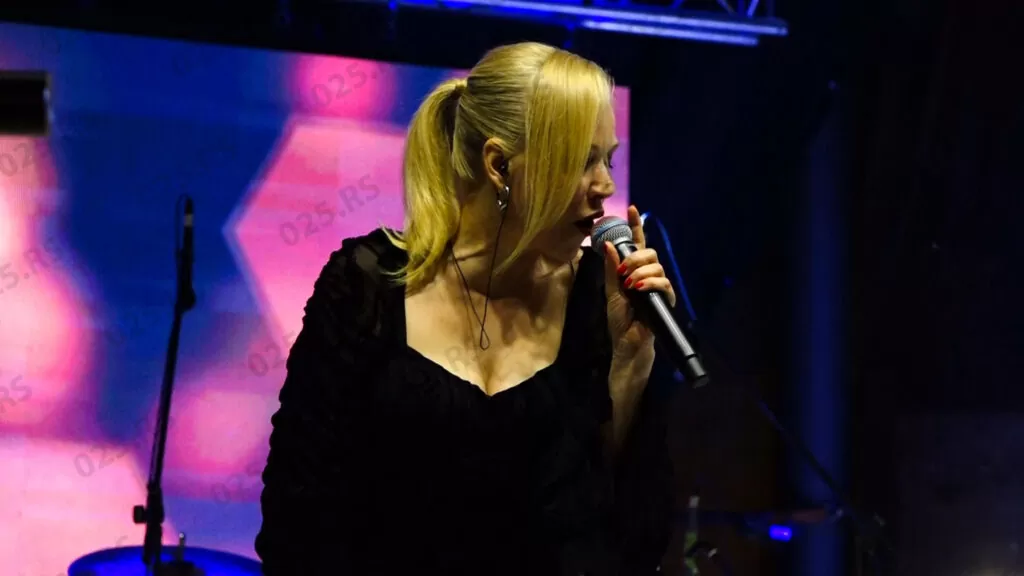 Apatin - Jelena Rozga 1