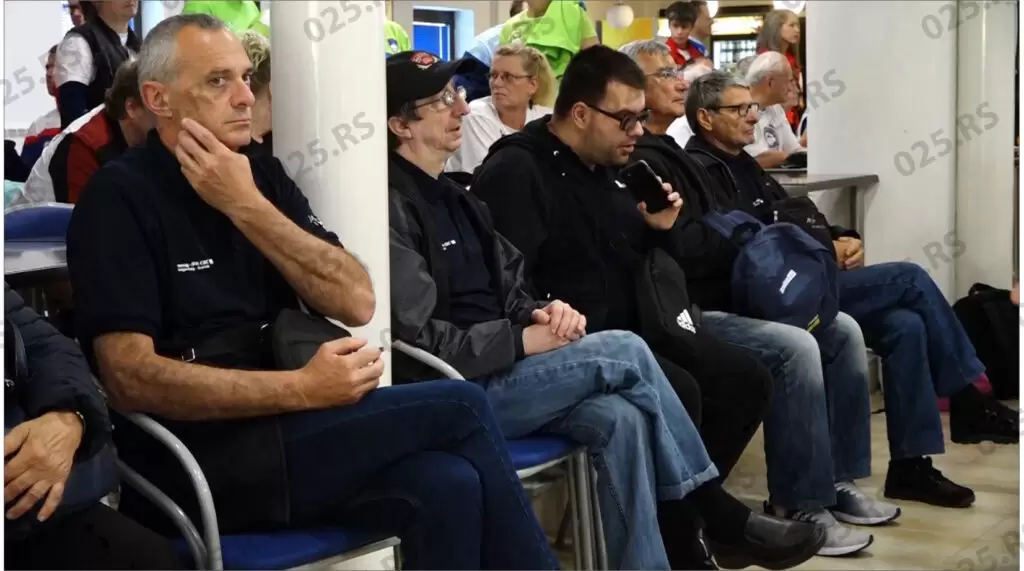 Članovi udruženja slepih i slabovidih