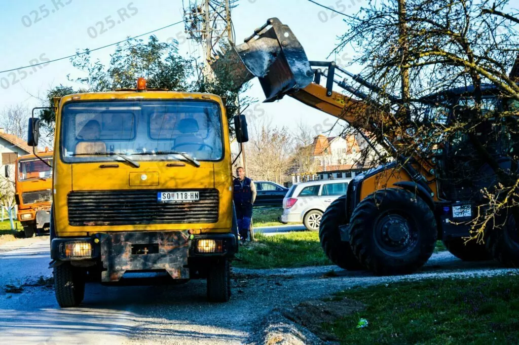 Utovaranje smeća