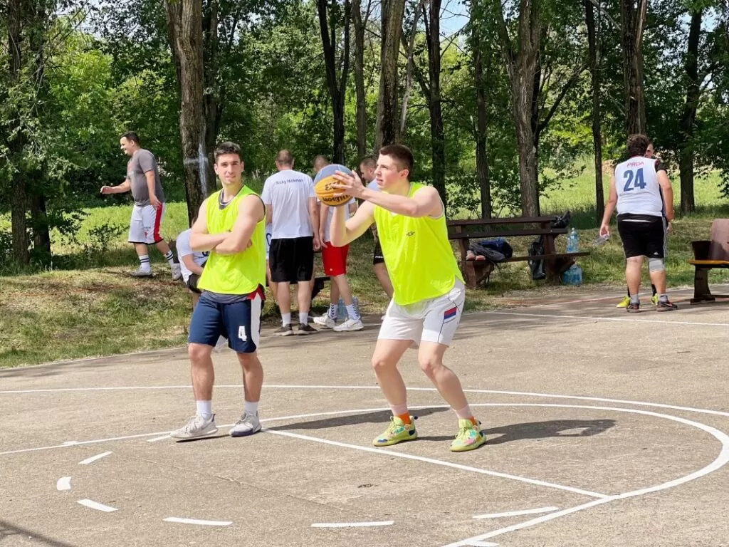 basket - nova crvenka