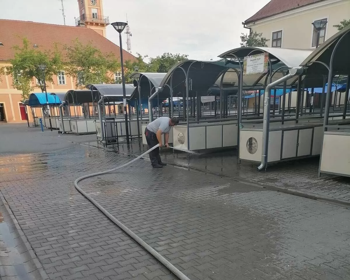 JKP "Prostor" - pijaca u lancima