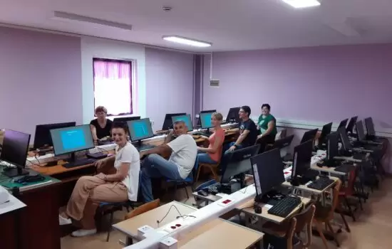 Informatički kabinet - OŠ &quot;Nikola Tesla&quot; Kljajićevo 1