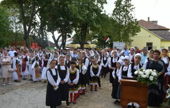 Karavukovo - bogosluženje