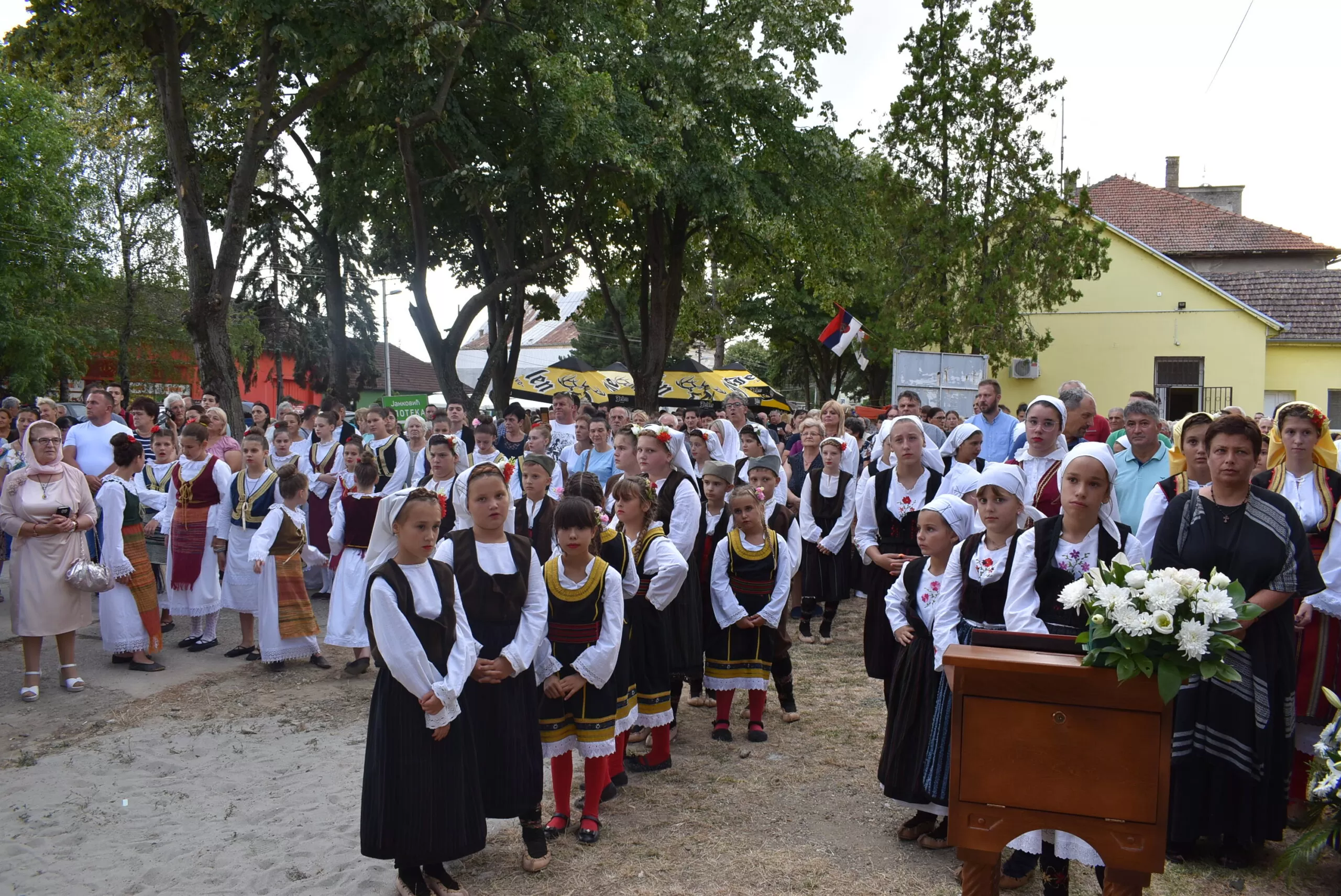 Karavukovo - bogosluženje
