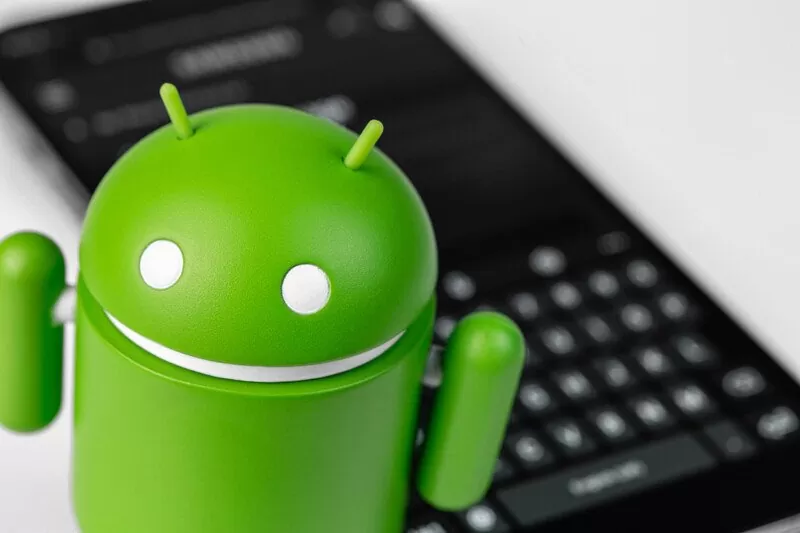 Androidi