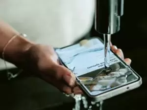 Telefon i voda