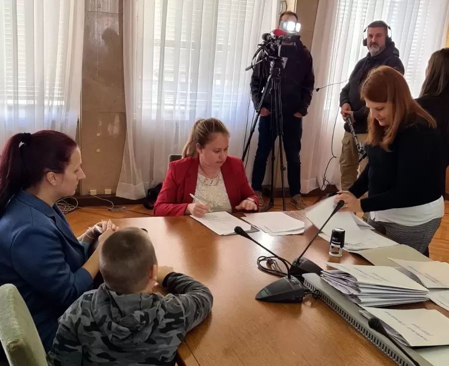 Apatin - ugovori za kuće na selu