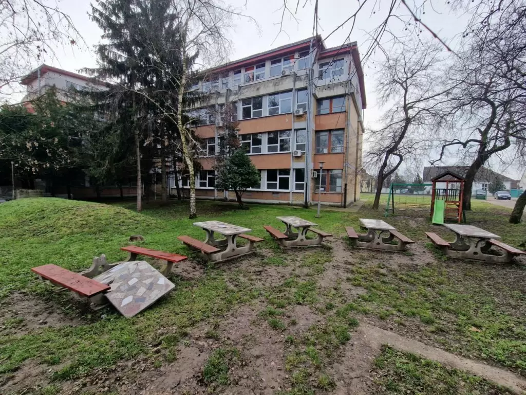 Kula - vandalizam u školi