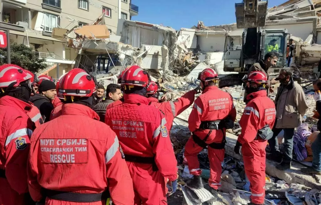 PRIPADNICI SEKTORA ZA VANREDNE SITUACIJE