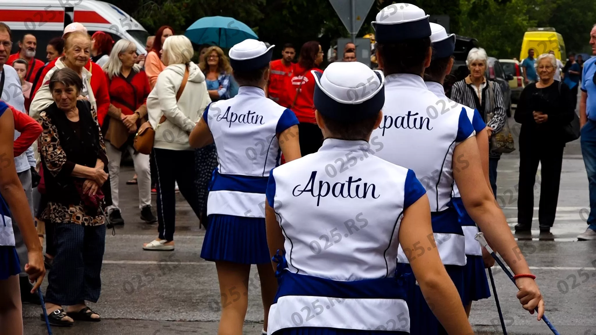 Apatin - mažoretkinje