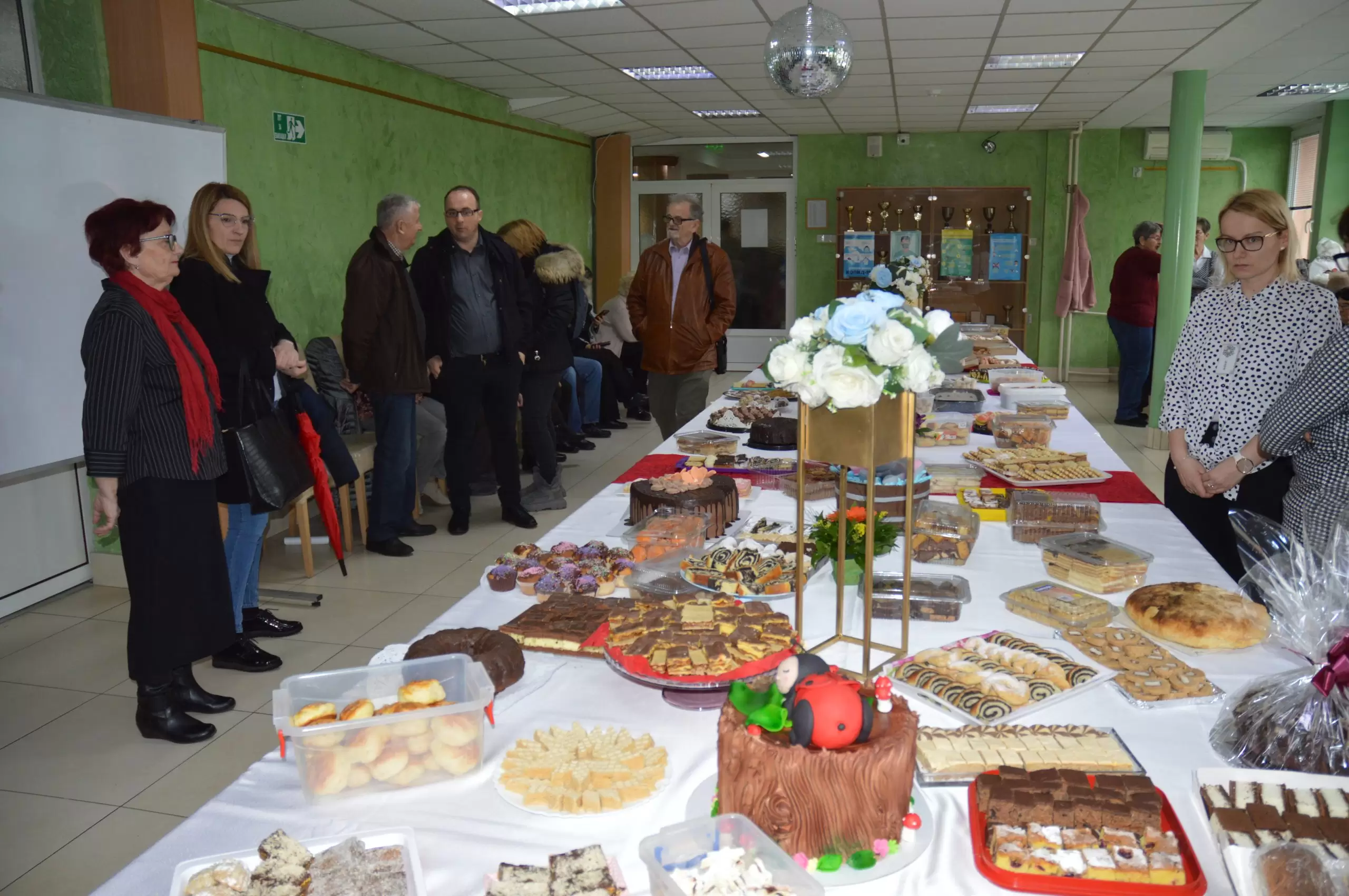 Humanitarna izložba torti i kolača 4